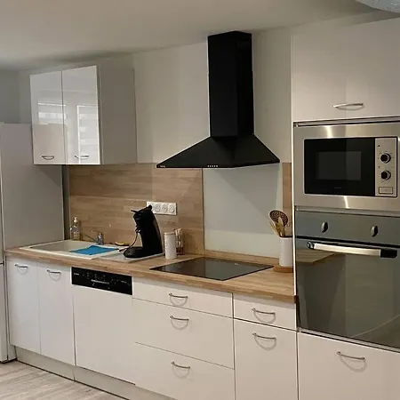 L'Arena - Logement Cosy Proche De La Maison Carree Ним